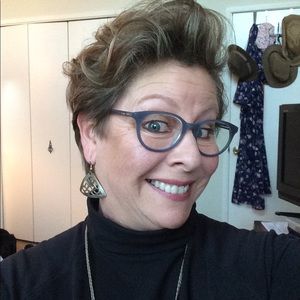 Meet your Posher, Wendy